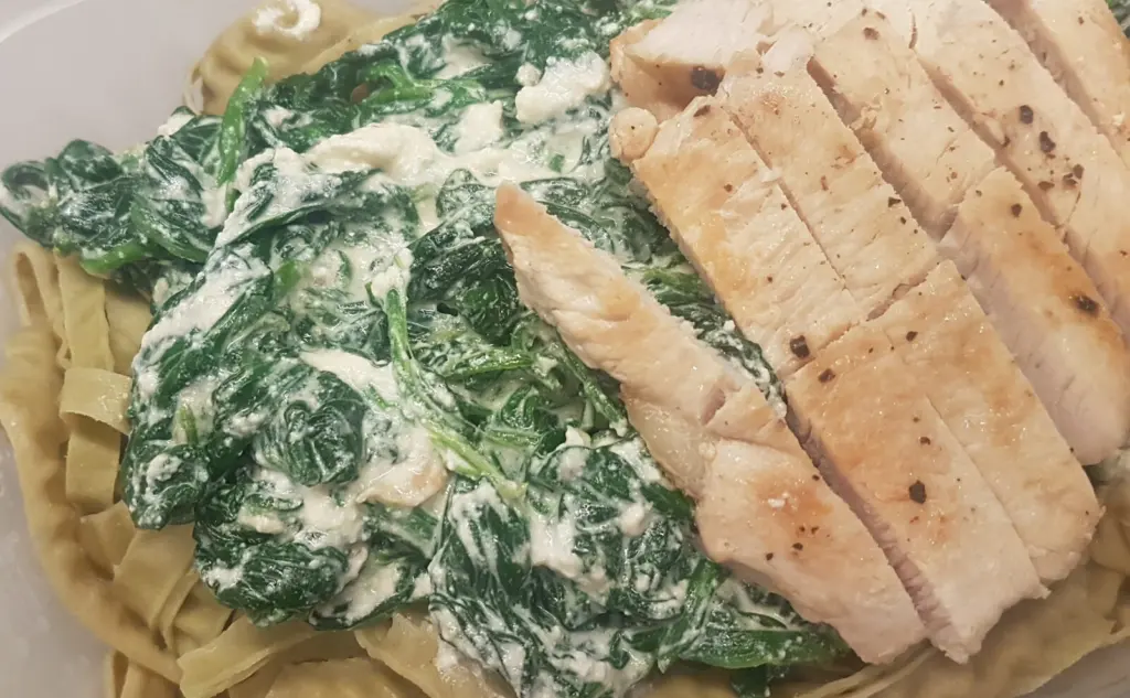sýr ricotta a špenát