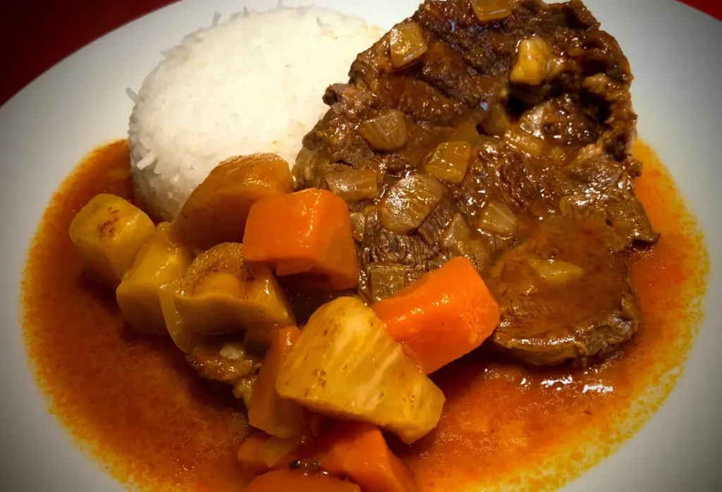 Recept: úžasné hovězí plecko na zelenině